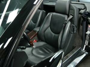 Immagine 11/30 di Mercedes-Benz SL 600 (2001)