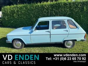 Immagine 2/35 di Renault R 6 TL (1974)
