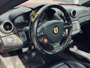 Image 17/49 of Ferrari California 30 (2013)