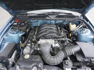 Bild 51/63 von Ford Mustang GT (2005)