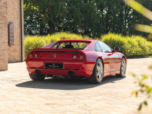 Bild 8/50 von Ferrari F 355 Berlinetta (1998)