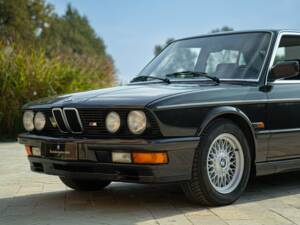 Immagine 28/50 di BMW M 535i (1985)