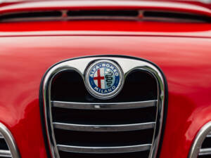 Image 4/65 of Alfa Romeo 2600 Spider (1966)