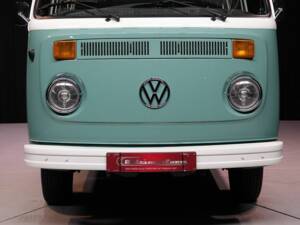 Bild 13/15 von Volkswagen T2b Kleinbus (1978)