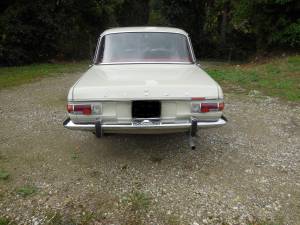 Image 3/5 of SIMCA 1301 (1970)