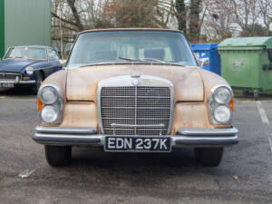 Image 4/17 of Mercedes-Benz 280 SE 3,5 (1972)