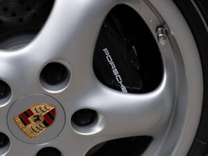 Bild 10/24 von Porsche 911 Carrera (1993)