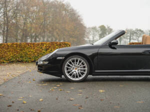 Bild 47/96 von Porsche 911 Carrera 4 (2006)