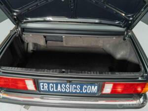 Bild 17/19 von BMW 325i (1986)