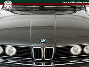 Image 2/39 of BMW 635 CSi (1984)