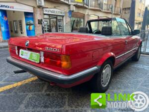 Afbeelding 8/10 van BMW 320i (1990)