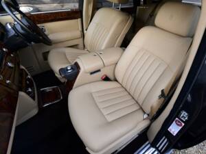 Image 35/50 of Rolls-Royce Phantom VII (2010)