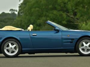 Immagine 9/50 di Aston Martin Virage Volante (1995)