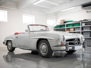 Image 5/39 of Mercedes-Benz 190 SL (1962)