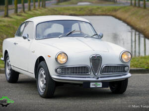 Image 25/48 of Alfa Romeo Giulia 1600 Sprint (1963)