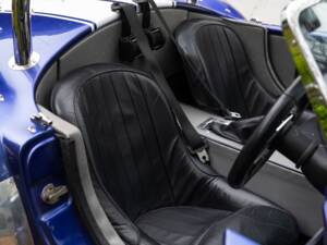 Bild 38/50 von AC Cobra 289 (1997)