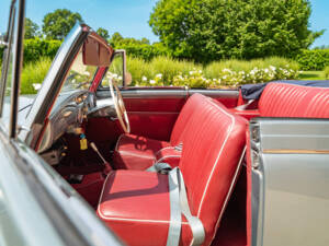 Image 19/44 of Sunbeam Alpine Talbot (1954)