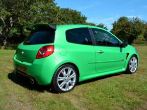 Image 3/28 de Renault Clio II 2.0 RS Cup (2010)