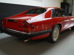 Image 3/48 de Jaguar XJS 5.3 V12 (1991)