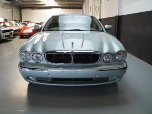 Afbeelding 29/46 van Jaguar XJ 8 4.2 (2004)