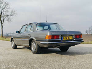 Image 4/37 of Mercedes-Benz 350 SE (1978)