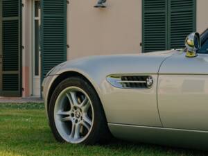 Image 166/185 of BMW Z8 (2001)