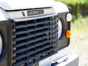 Bild 5/6 von Land Rover 90 (1985)