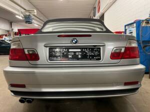 Image 12/16 of BMW 330Ci (2001)