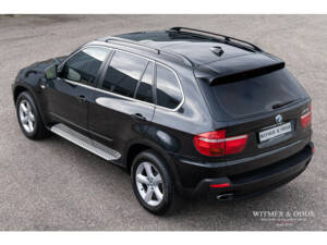 Image 3/28 de BMW X5 xDrive48i (2008)