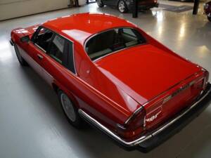 Image 38/48 de Jaguar XJS 5.3 V12 (1991)