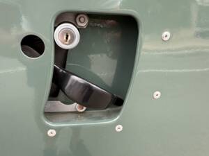 Bild 35/37 von Land Rover 90 (1987)