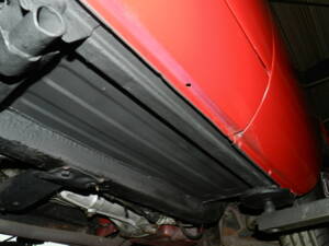 Image 6/75 of MG MGB GT (1969)