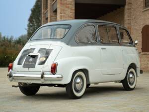 Image 16/50 of FIAT 600 D Multipla (1963)