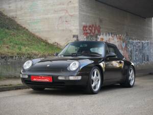 Image 8/34 of Porsche 911 Carrera (1997)