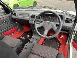 Image 5/10 of Peugeot 205 GTi 1.6 (1990)