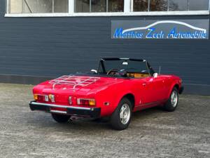 Image 14/37 of FIAT 124 Spider CS1 (1976)