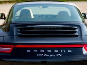 Imagen 38/50 de Porsche 911 Targa 4S (2015)