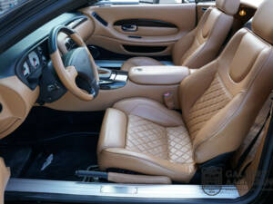 Imagen 3/50 de Aston Martin DB AR1 (2004)