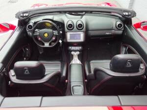Immagine 38/98 di Ferrari California 30 (2013)