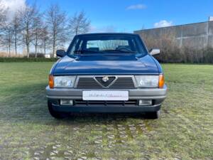 Image 21/36 of Alfa Romeo 75 1.8 (1988)