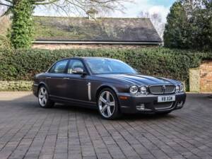 Afbeelding 14/41 van Jaguar XJR (2008)