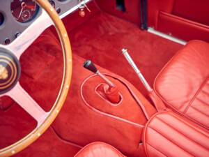 Immagine 34/42 di Jaguar XK 150 3.4 S OTS (1958)