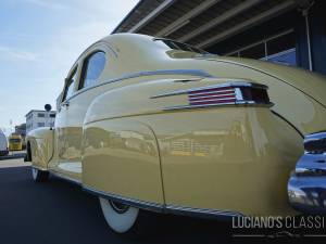 Image 17/50 of Lincoln Zephyr (1947)