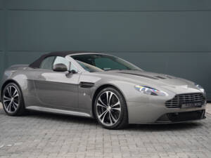 Image 9/50 of Aston Martin V12 Vantage S (2012)