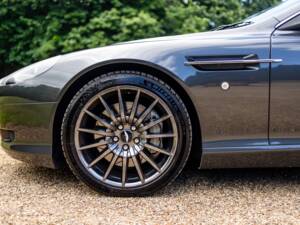 Bild 33/47 von Aston Martin DB 9 (2005)