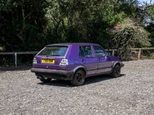 Image 23/26 de Volkswagen Golf Mk II GTi 16V 1.8 (1988)
