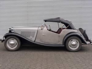 Image 4/6 of MG TD (1952)