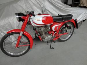 Image 3/7 de Moto Morini DUMMY (1958)