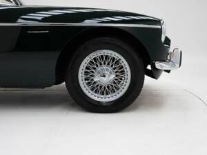 Afbeelding 10/15 van MG MGB (1973)