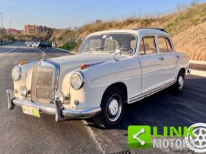 Afbeelding 1/4 van Mercedes-Benz 220 S (1958)